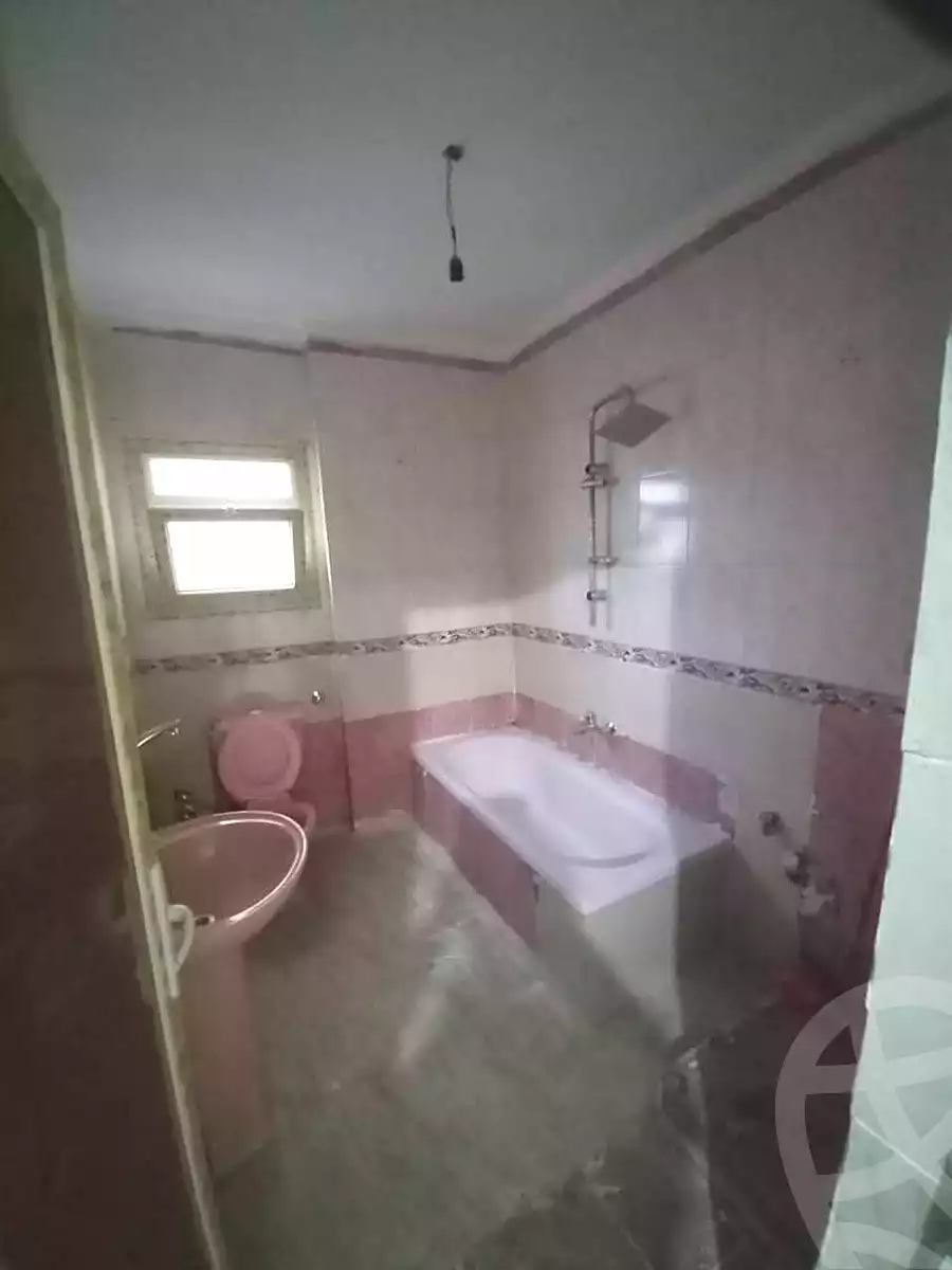 https://aqarmap.com.eg/ar/listing/6985454-for-sale-alexandria-al-agamy-lbytsh