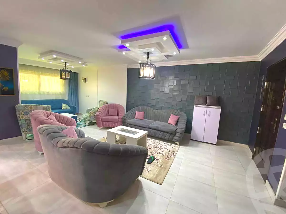 https://aqarmap.com.eg/en/listing/6985909-for-sale-cairo-helwan-hadayek-helwan-nile-corniche-st