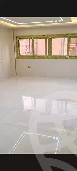 https://aqarmap.com.eg/ar/listing/6986093-for-sale-alexandria-al-agamy-lbytsh