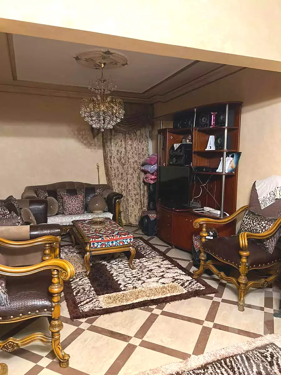 https://aqarmap.com.eg/ar/listing/6986394-for-sale-cairo-shoubra-el-mzalat-tafteesh-al-rai-st