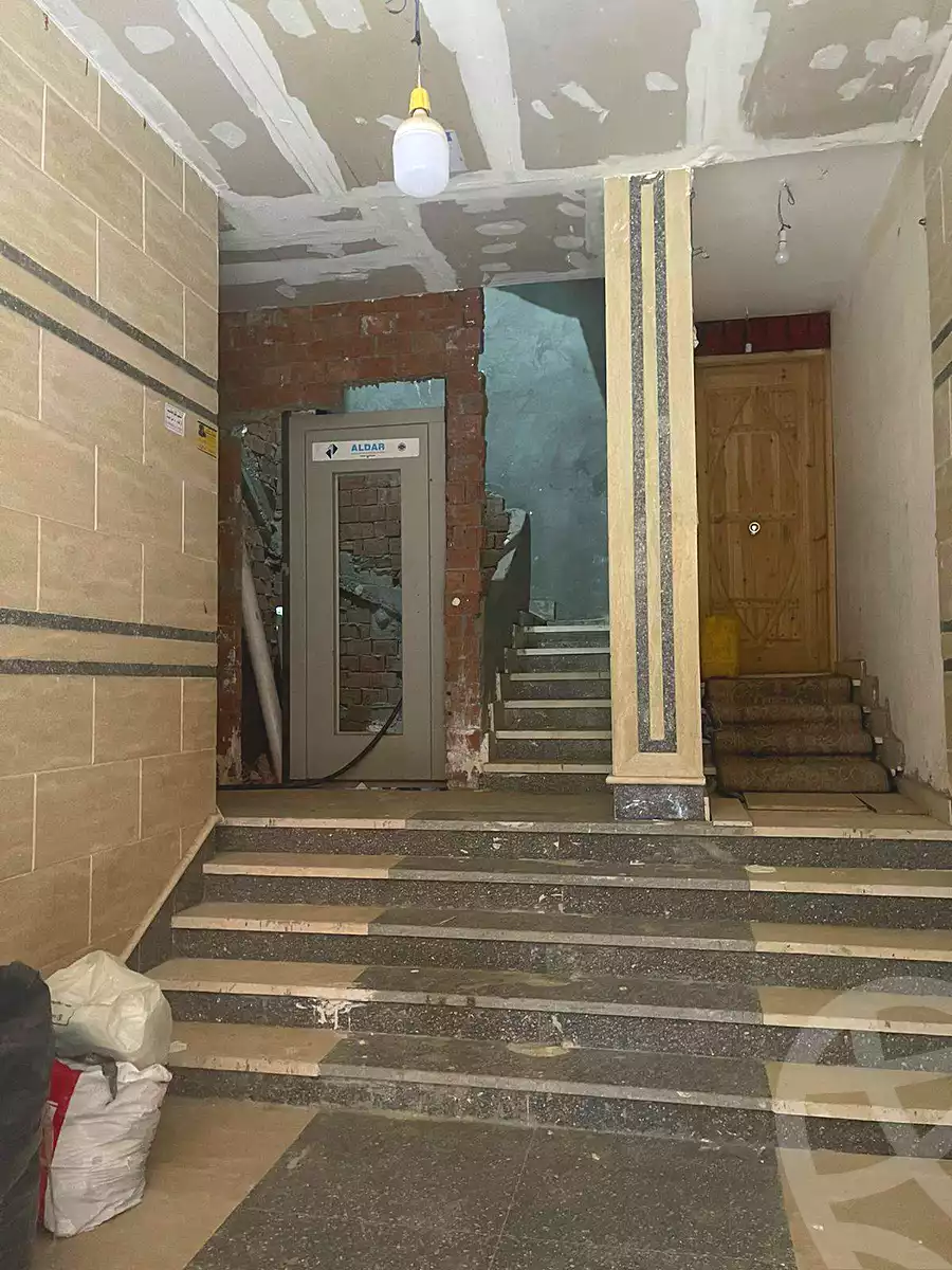 https://aqarmap.com.eg/ar/listing/6986484-for-sale-cairo-faisal-el-tawabeq-el-shaheed-ahmed-hamdy-st