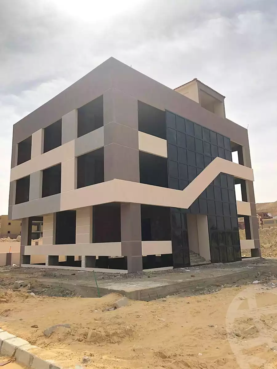 https://aqarmap.com.eg/ar/listing/6986667-for-sale-cairo-6th-of-october-el-wahatt-road