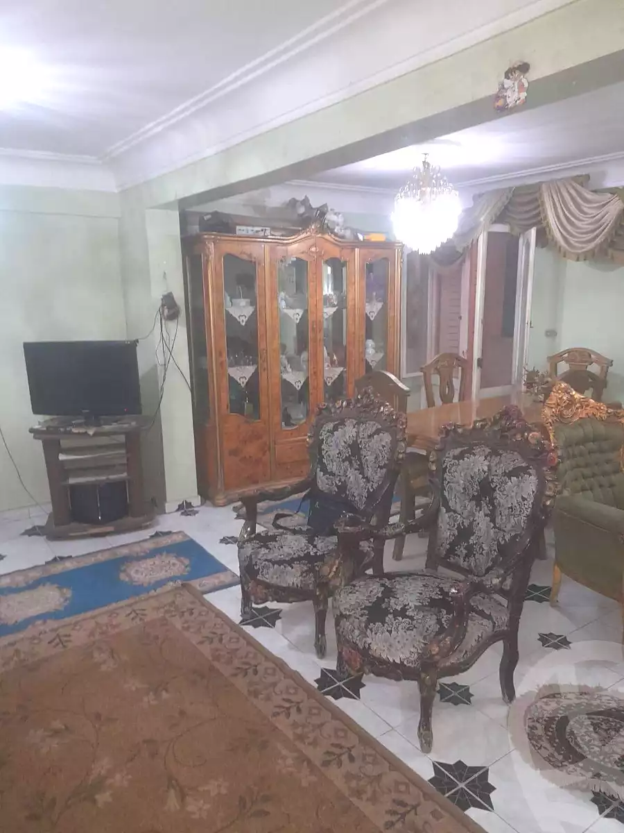 https://aqarmap.com.eg/en/listing/6987131-for-sale-alexandria-el-montazah-el-malek-st