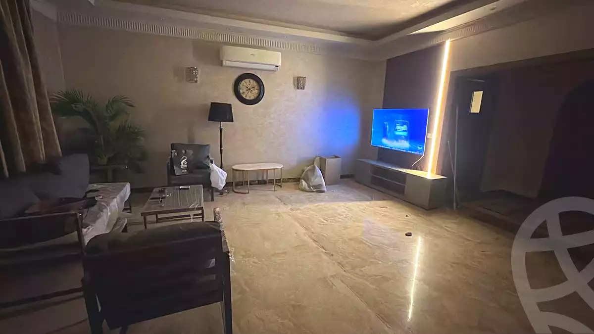 https://aqarmap.com.eg/en/listing/6987144-for-rent-cairo-new-cairo-compounds-hyde-park-centre-ville-hyde-park