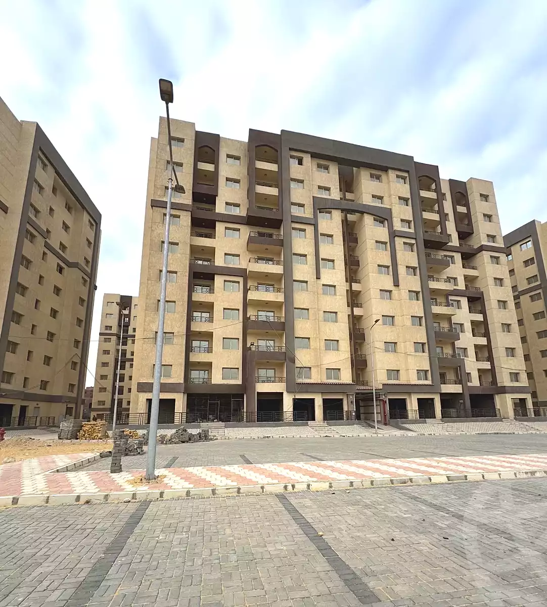 https://aqarmap.com.eg/en/listing/6987171-for-rent-cairo-helwan-hadayek-helwan-nile-corniche-st