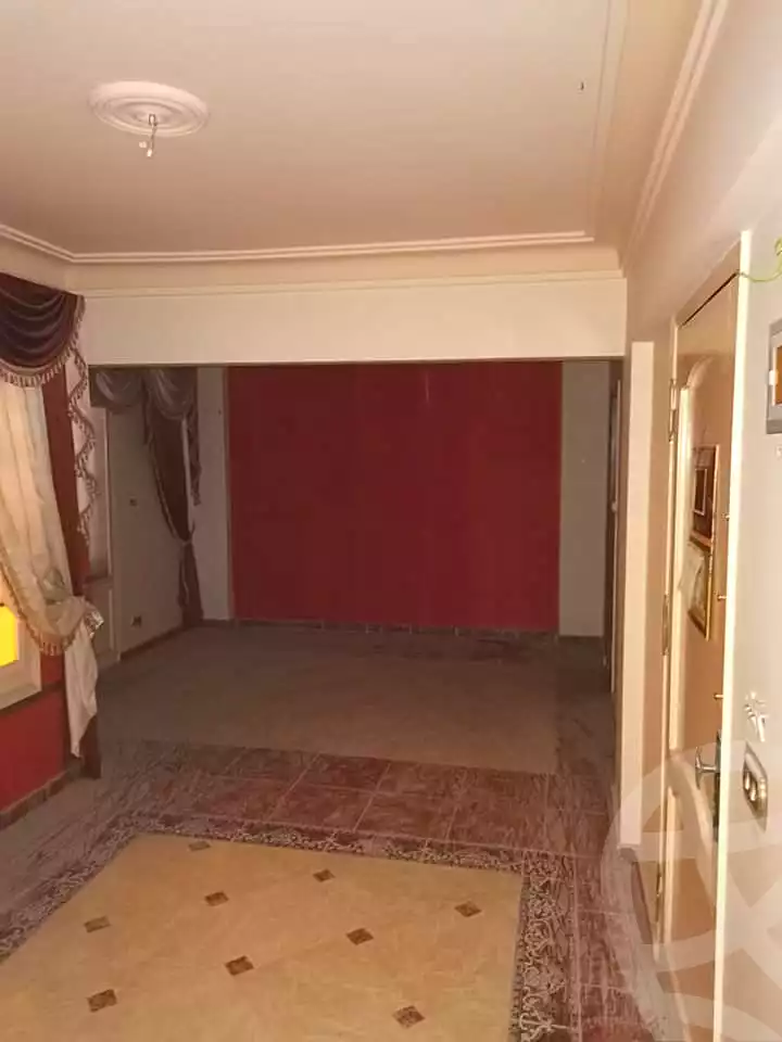 https://aqarmap.com.eg/ar/listing/6987849-for-rent-alexandria-al-agamy-bw-ywsf