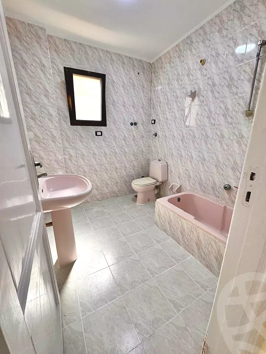 https://aqarmap.com.eg/ar/listing/6988246-for-sale-alexandria-al-agamy-shataa-el-nakheel-street-67
