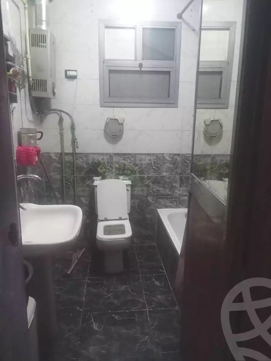 https://aqarmap.com.eg/en/listing/6988514-for-sale-cairo-helwan-mnshy-yn-hlwn-rael-st