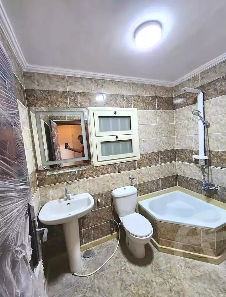 https://aqarmap.com.eg/ar/listing/6988643-for-sale-alexandria-sydy-bshr-sydy-bshr-bhry-shr-mhmd-njyb