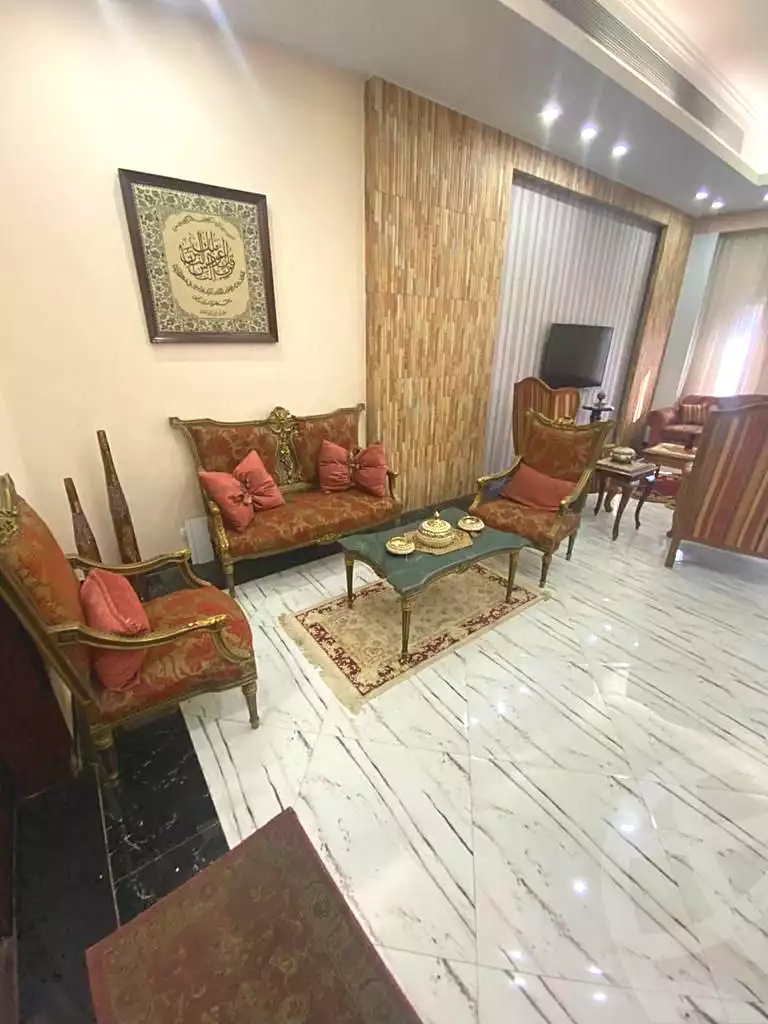 https://aqarmap.com.eg/ar/listing/6989110-for-rent-cairo-new-cairo-compounds-hayat-heights