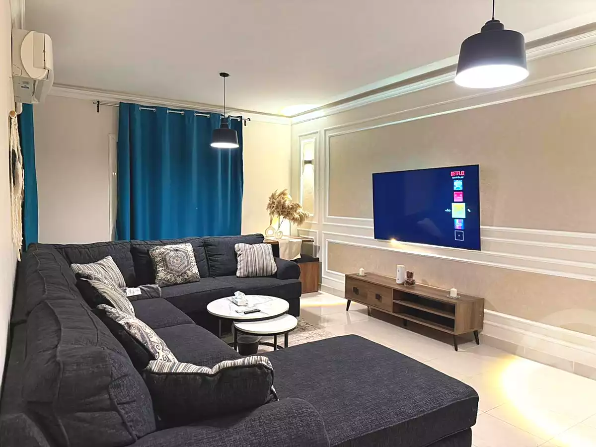 https://aqarmap.com.eg/ar/listing/6989226-for-rent-cairo-new-cairo-lrhb-city-phase-7