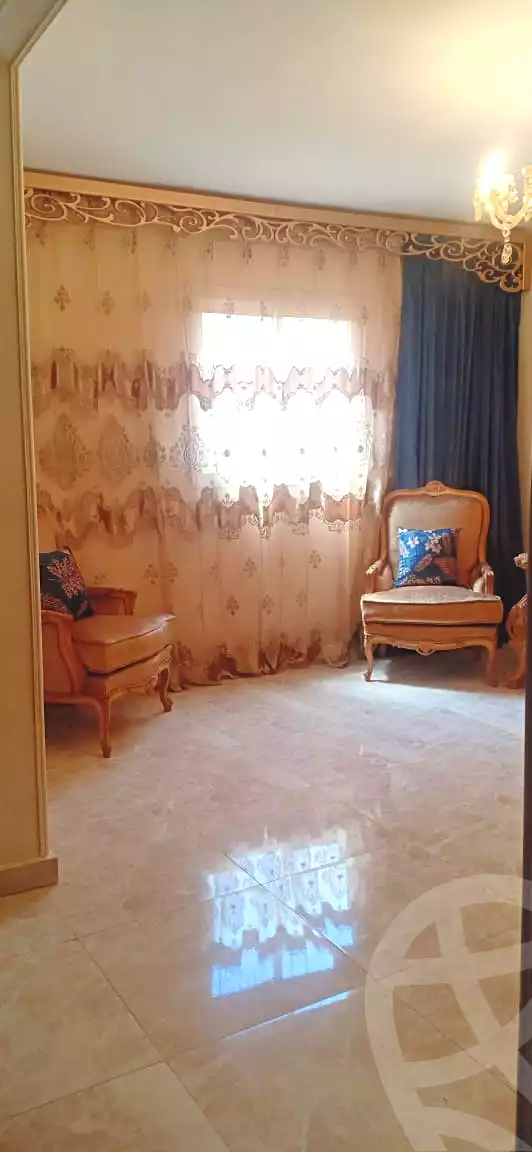 https://aqarmap.com.eg/en/listing/6989379-for-sale-cairo-faisal-kafr-tohormos-queen-nazli-st