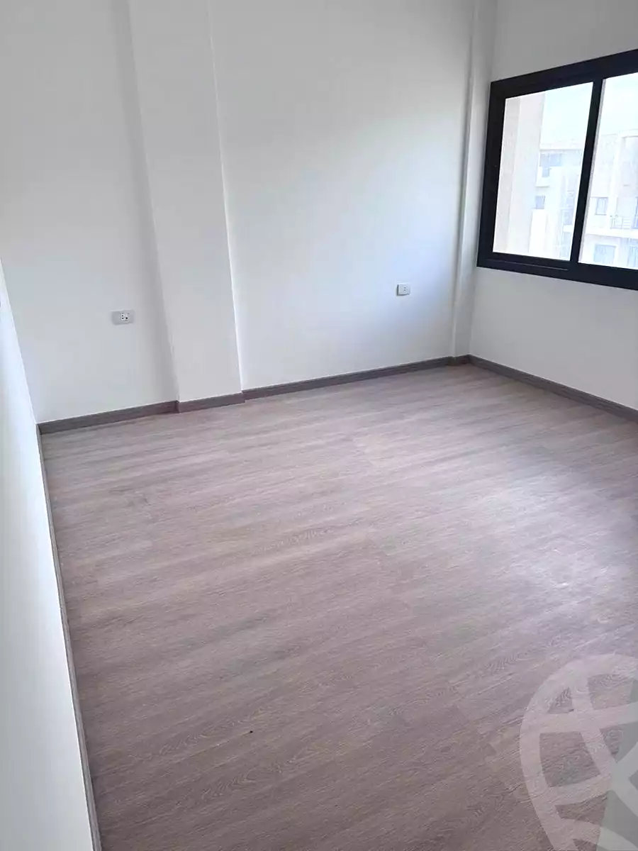 https://aqarmap.com.eg/en/listing/6989449-for-sale-cairo-new-cairo-compounds-fifth-square