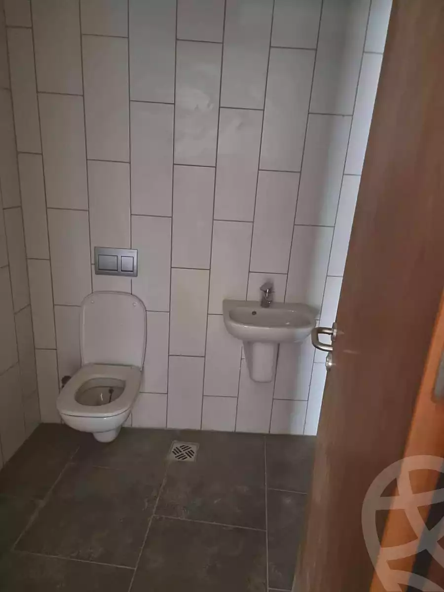 https://aqarmap.com.eg/ar/listing/6989601-for-sale-cairo-el-sheikh-zayed-city-compounds-beverly-hills