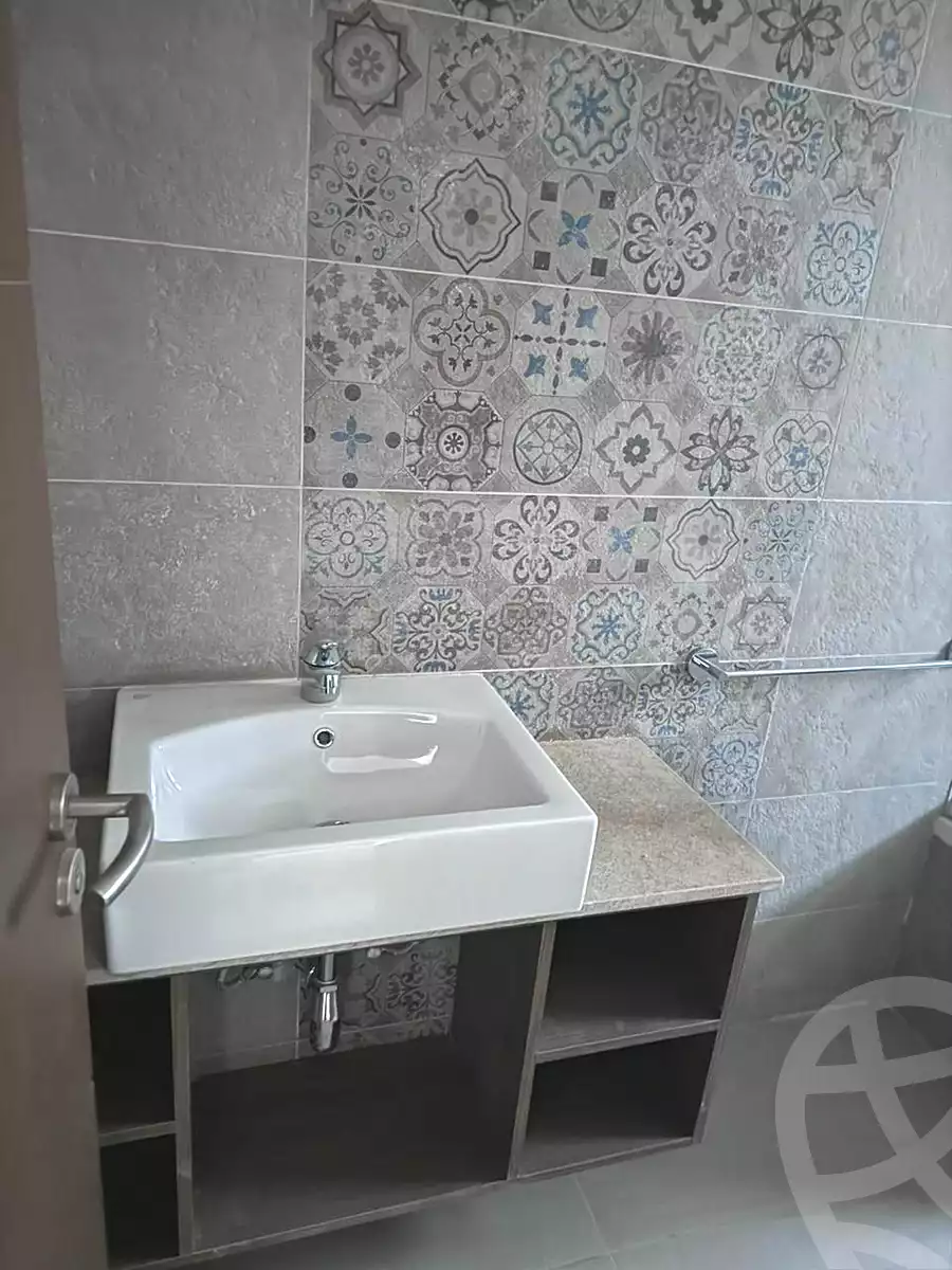 https://aqarmap.com.eg/ar/listing/6989649-for-sale-cairo-new-cairo-compounds-fifth-square