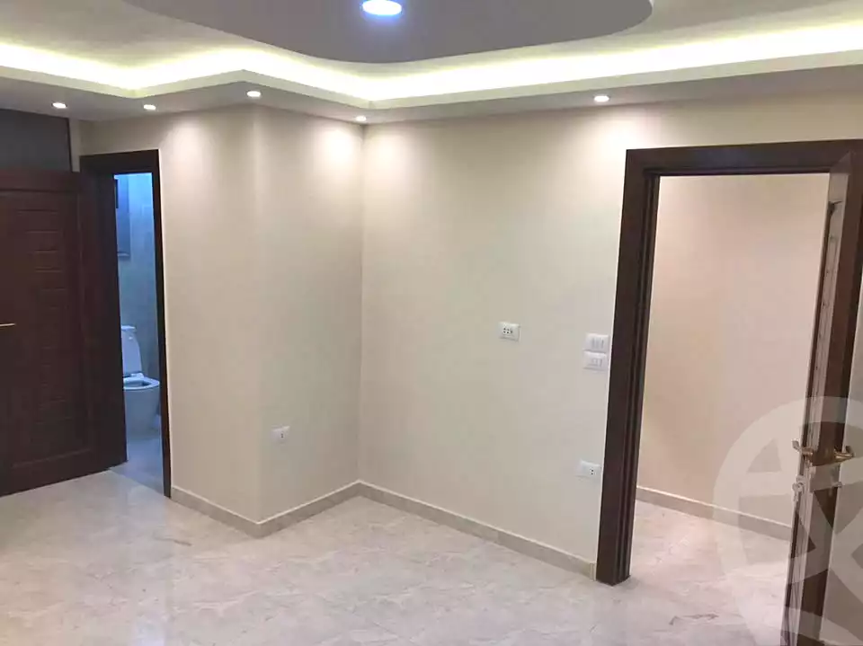 https://aqarmap.com.eg/en/listing/6989773-for-rent-alexandria-el-montazah-compounds-in-el-montazah-royal-plaza-compound-al-halawany