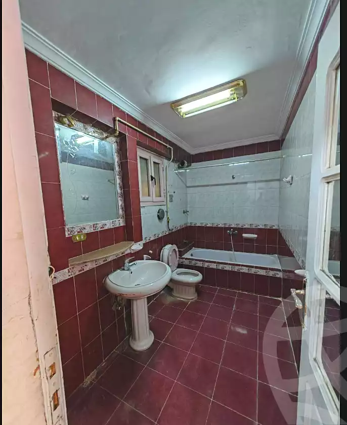 https://aqarmap.com.eg/ar/listing/6990145-for-sale-cairo-helwan-helwan-el-sharkeya-khesro-basha-st