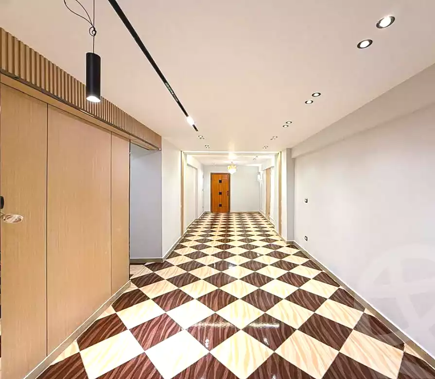 https://aqarmap.com.eg/ar/listing/6990625-for-sale-alexandria-sydy-bshr-sydy-bshr-bhry-shr-khld-bn-lwlyd