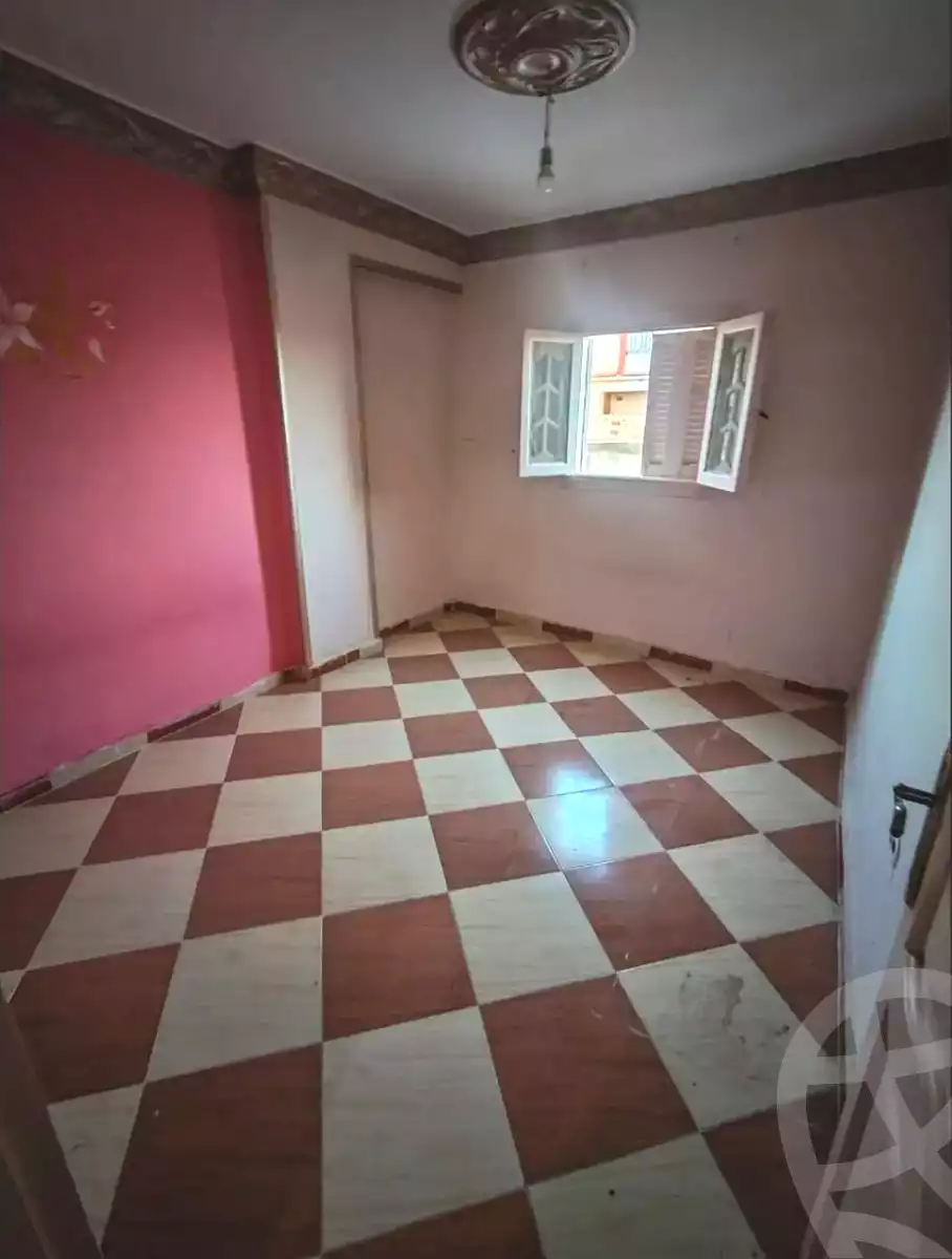https://aqarmap.com.eg/ar/listing/6990955-for-sale-alexandria-al-agamy-el-hanouvel-al-qoubtan-hussein-ghali-st
