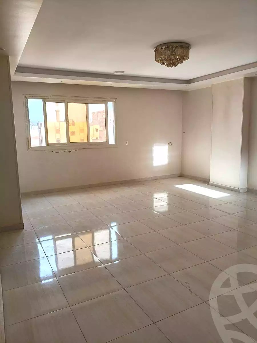 https://aqarmap.com.eg/ar/listing/6991065-for-sale-cairo-helwan-el-shareaa-el-sharby-st