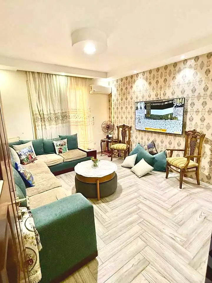 https://aqarmap.com.eg/en/listing/6992088-for-sale-cairo-new-cairo-compounds-el-aseel