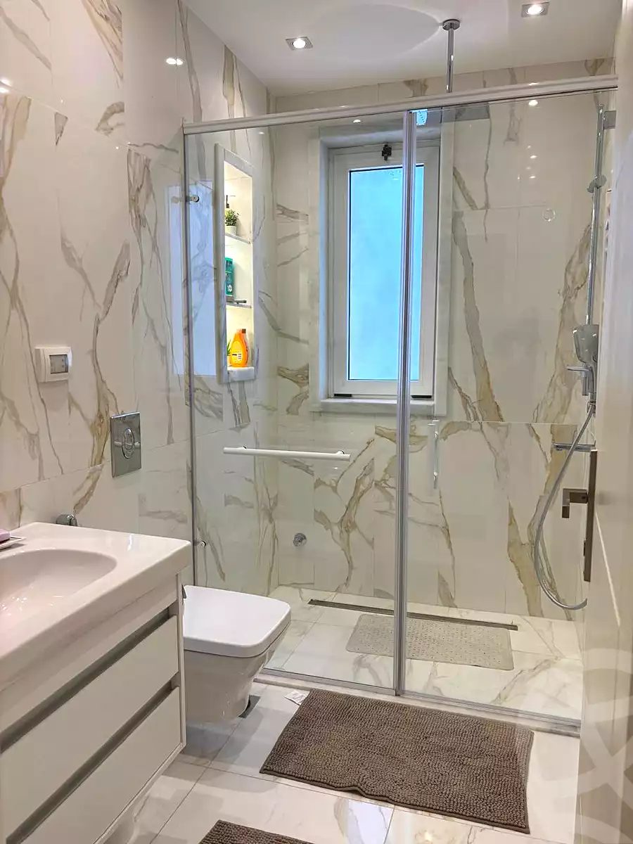 https://aqarmap.com.eg/ar/listing/6992503-for-rent-cairo-new-cairo-compounds-lake-view