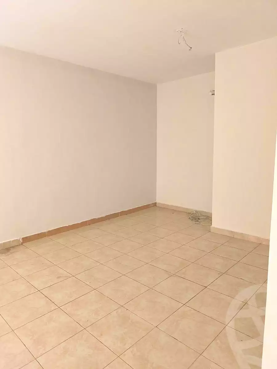 https://aqarmap.com.eg/ar/listing/6992554-for-rent-cairo-new-cairo-south-investors-el-mostashar-mohamed-ayoub-st