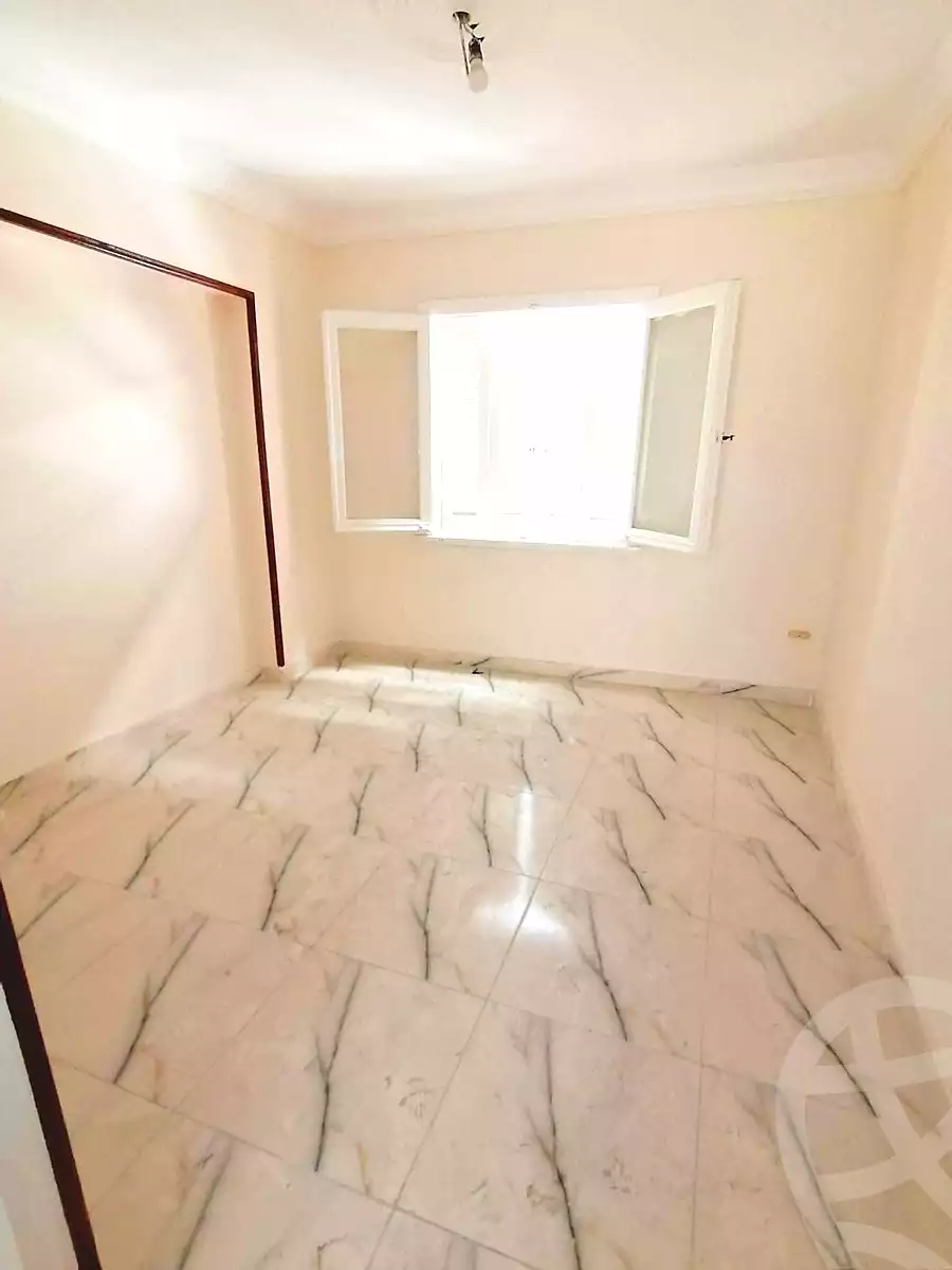 https://aqarmap.com.eg/ar/listing/6992667-for-rent-alexandria-el-mandara-alex-el-mandara-bahri