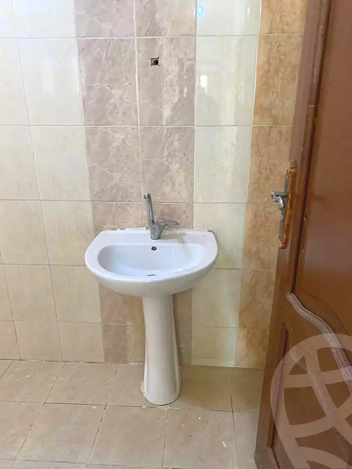 https://aqarmap.com.eg/ar/listing/6992782-for-rent-cairo-faisal-el-tawabeq-el-shaheed-ahmed-hamdy-st