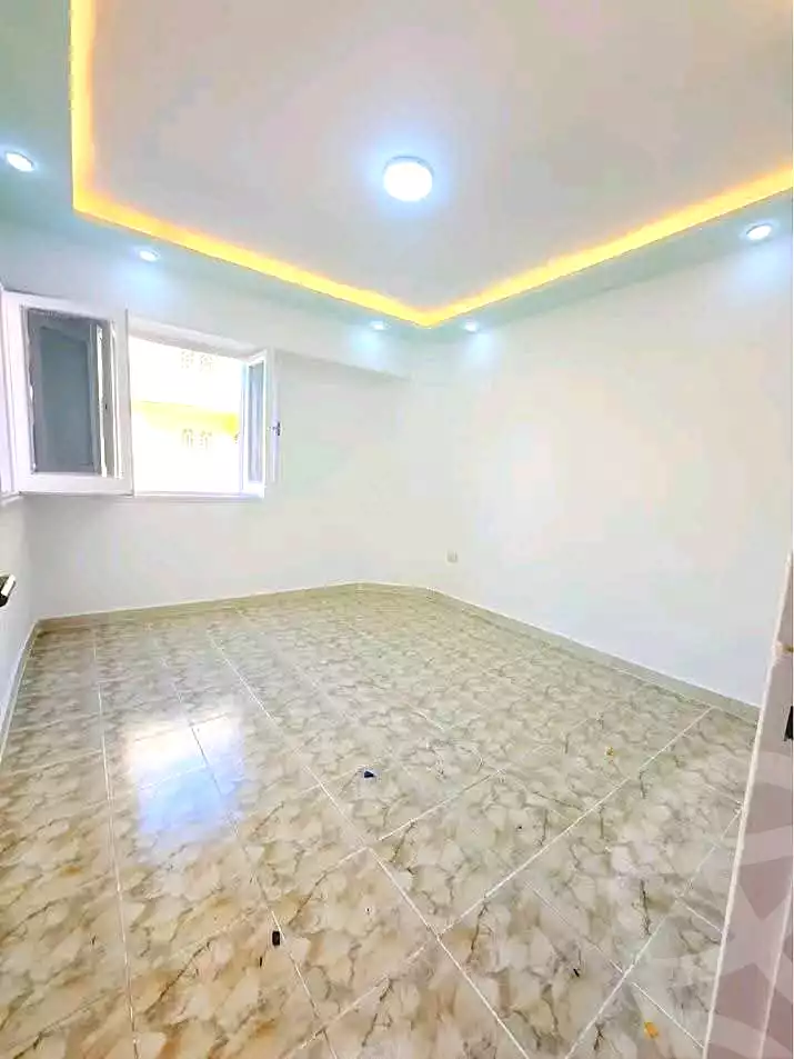 https://aqarmap.com.eg/ar/listing/6993250-for-sale-alexandria-al-agamy-shataa-el-nakheel