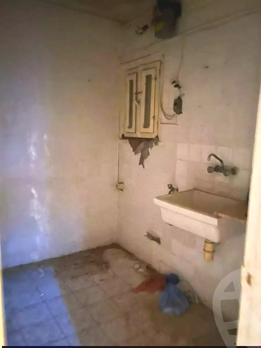 https://aqarmap.com.eg/ar/listing/6993860-for-sale-alexandria-al-agamy-lbytsh-al-andalous-wa-al-hgaz-st