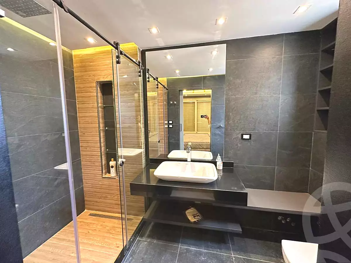 https://aqarmap.com.eg/ar/listing/6993826-for-rent-cairo-new-cairo-compounds-la-terra