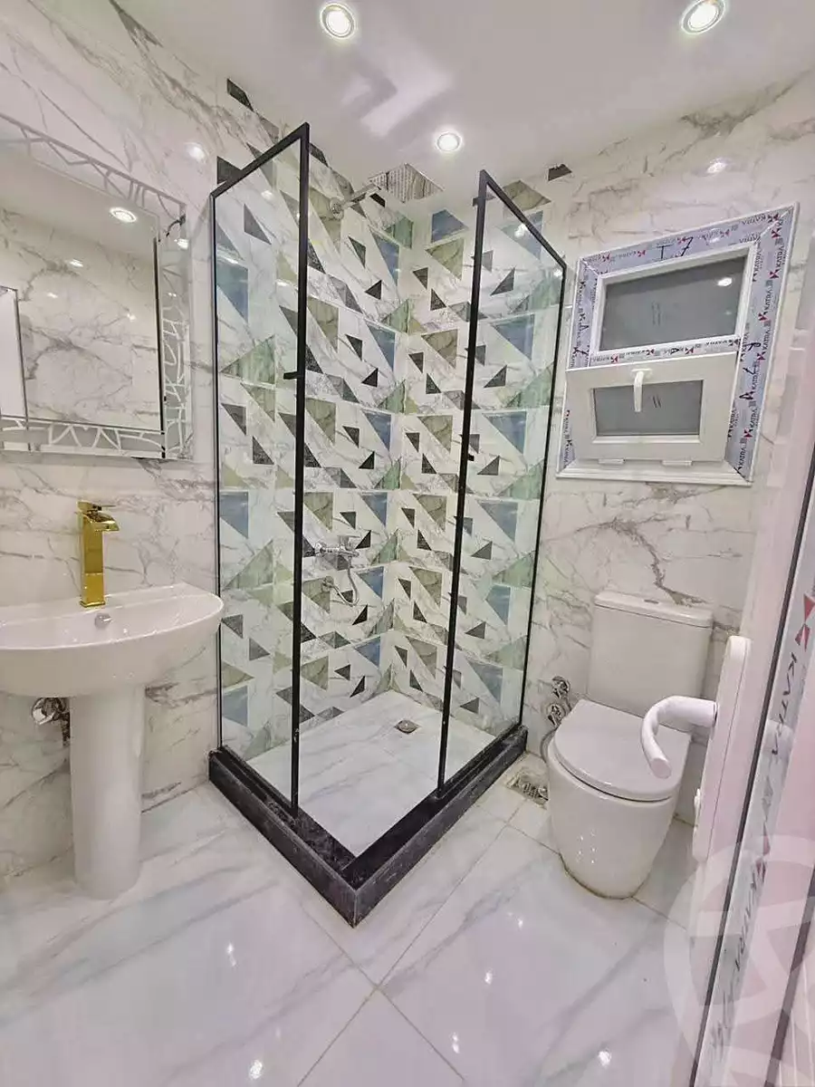 https://aqarmap.com.eg/ar/listing/6993952-for-sale-alexandria-al-agamy-lbytsh-bianchiii