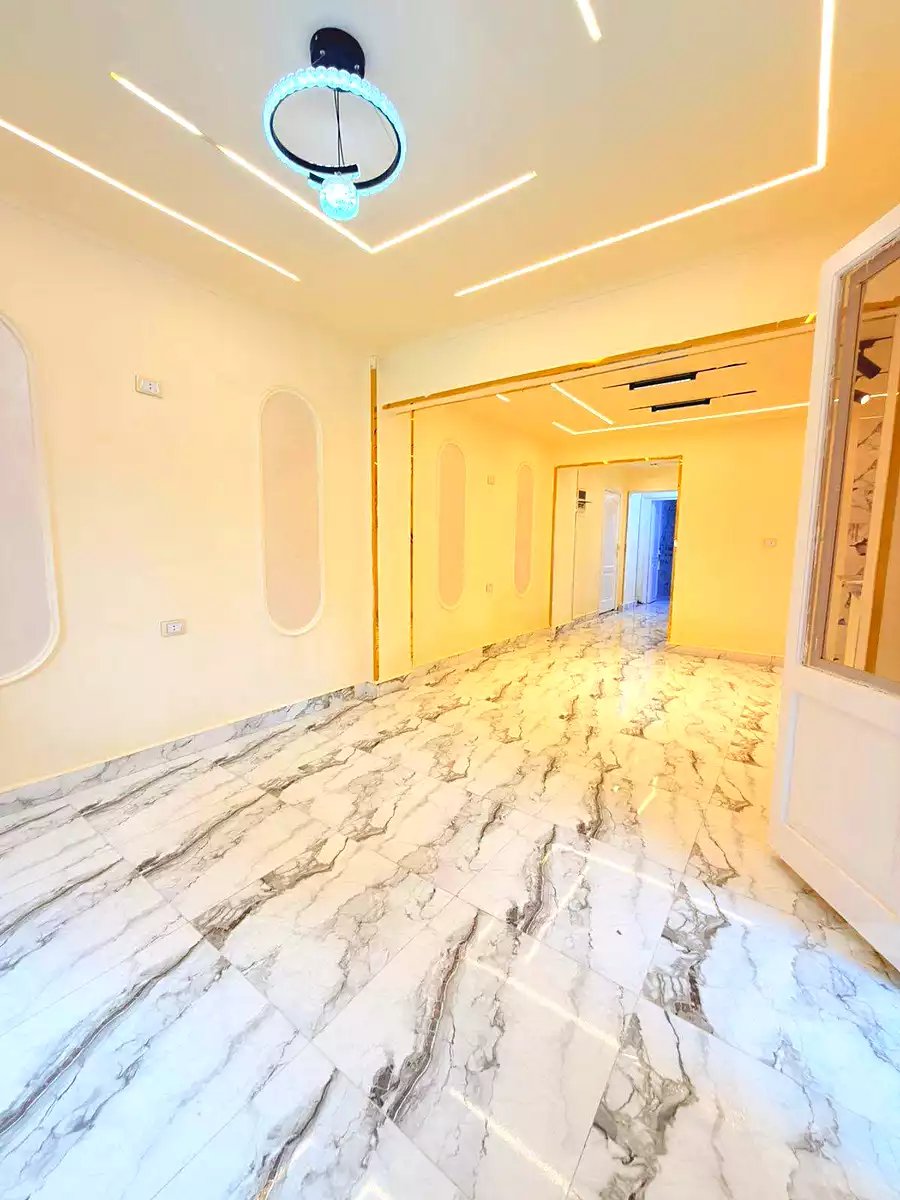 https://aqarmap.com.eg/ar/listing/6994997-for-sale-alexandria-al-agamy-shataa-el-nakheel