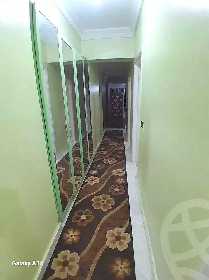 https://aqarmap.com.eg/ar/listing/6995368-for-sale-alexandria-el-asafra-l-sfr-bhry