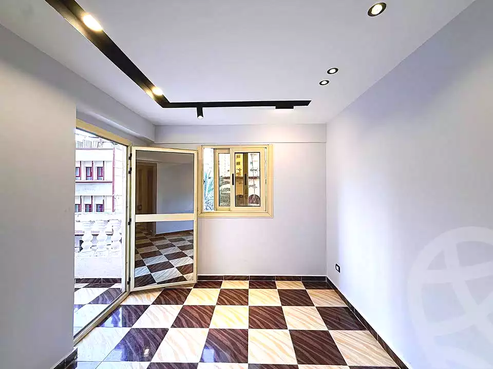 https://aqarmap.com.eg/ar/listing/6995658-for-sale-alexandria-sydy-bshr-sydy-bshr-bhry-shr-khld-bn-lwlyd