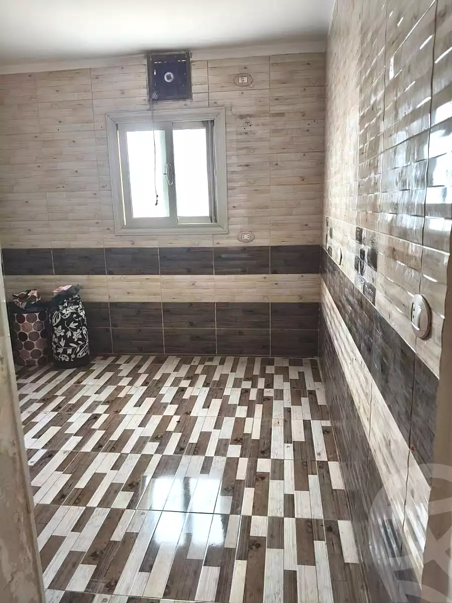 https://aqarmap.com.eg/ar/listing/6995708-for-sale-cairo-helwan-el-shareaa-el-sharby-st