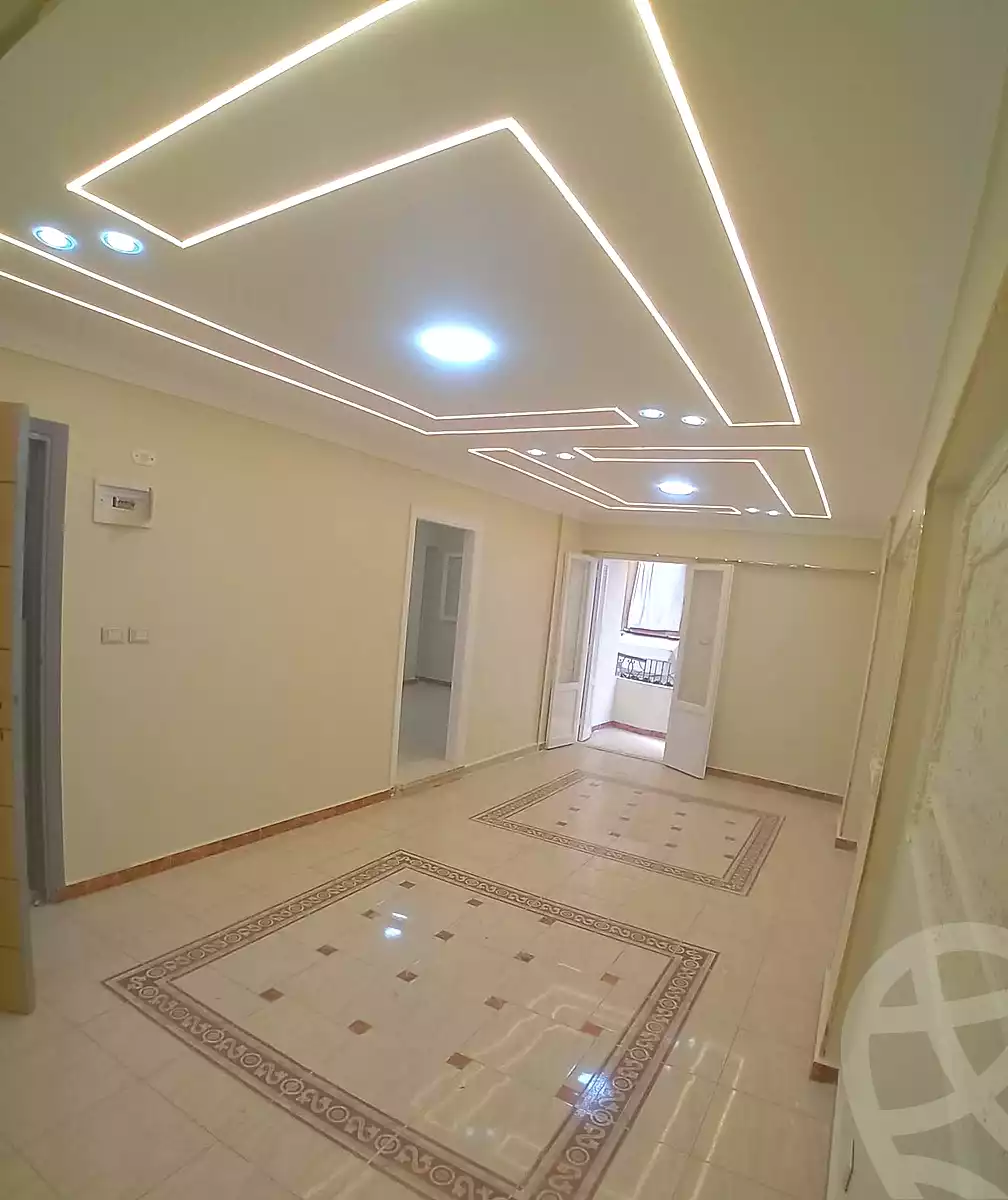 https://aqarmap.com.eg/ar/listing/6996073-for-sale-alexandria-sydy-bshr-sydy-bshr-bhry-shr-khld-bn-lwlyd