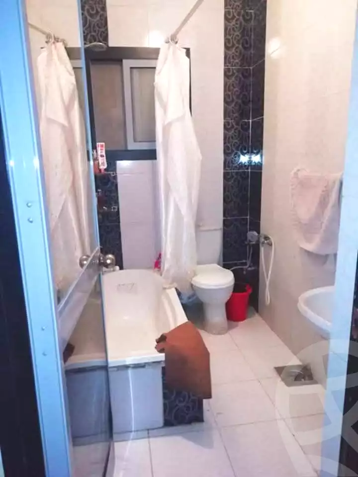 https://aqarmap.com.eg/en/listing/6996350-for-rent-alexandria-al-agamy-bw-ywsf
