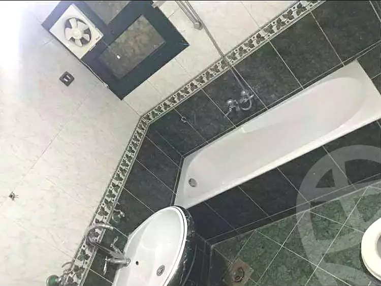 https://aqarmap.com.eg/en/listing/6996405-for-rent-cairo-helwan-helwan-el-sharkeya-khesro-basha-st