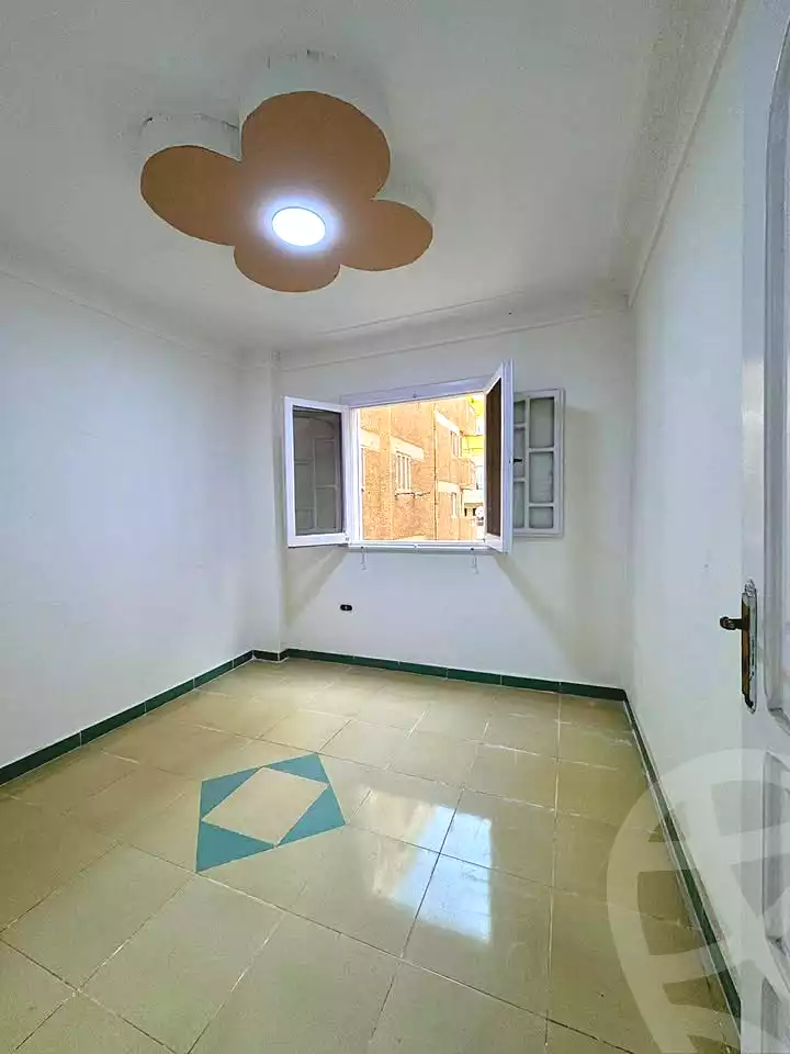 https://aqarmap.com.eg/ar/listing/6996413-for-sale-alexandria-al-agamy-shataa-el-nakheel
