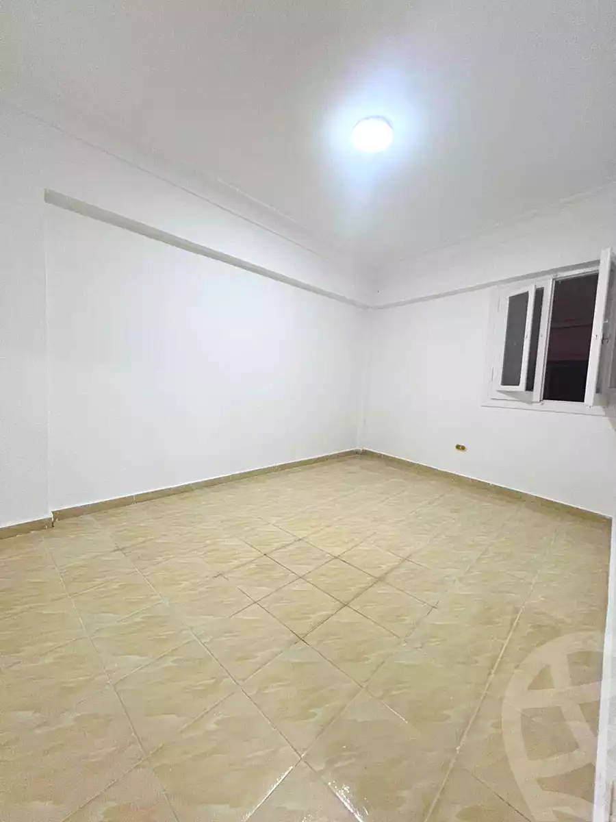 https://aqarmap.com.eg/ar/listing/6996435-for-sale-alexandria-al-agamy-shataa-el-nakheel
