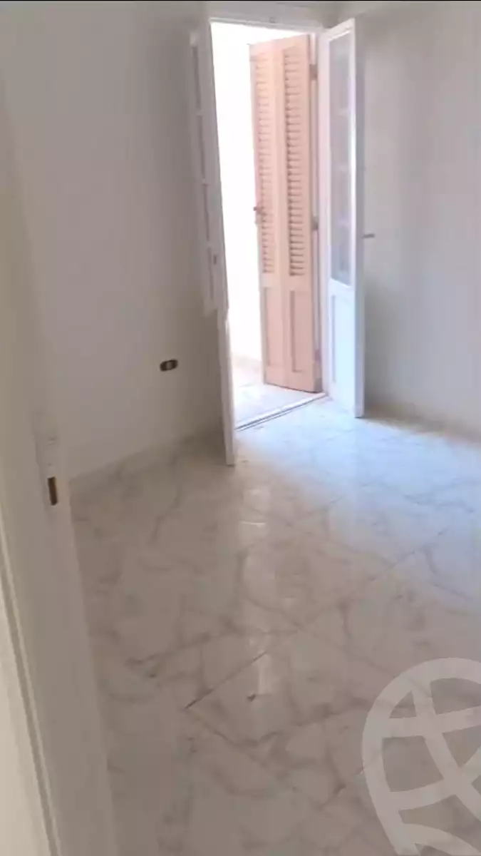 https://aqarmap.com.eg/en/listing/6996689-for-sale-alexandria-al-agamy-el-hanouvel