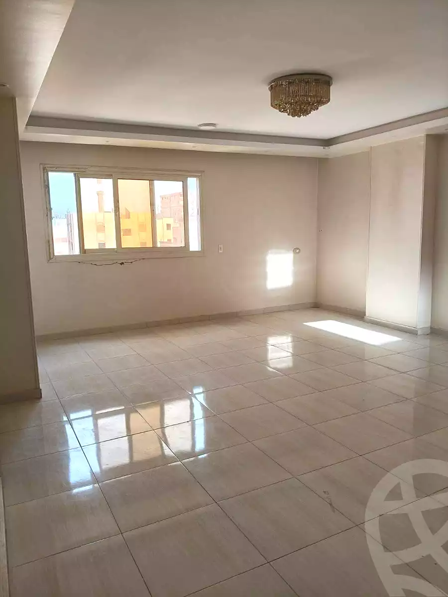 https://aqarmap.com.eg/ar/listing/6996782-for-sale-cairo-helwan-el-shareaa-el-sharby-st