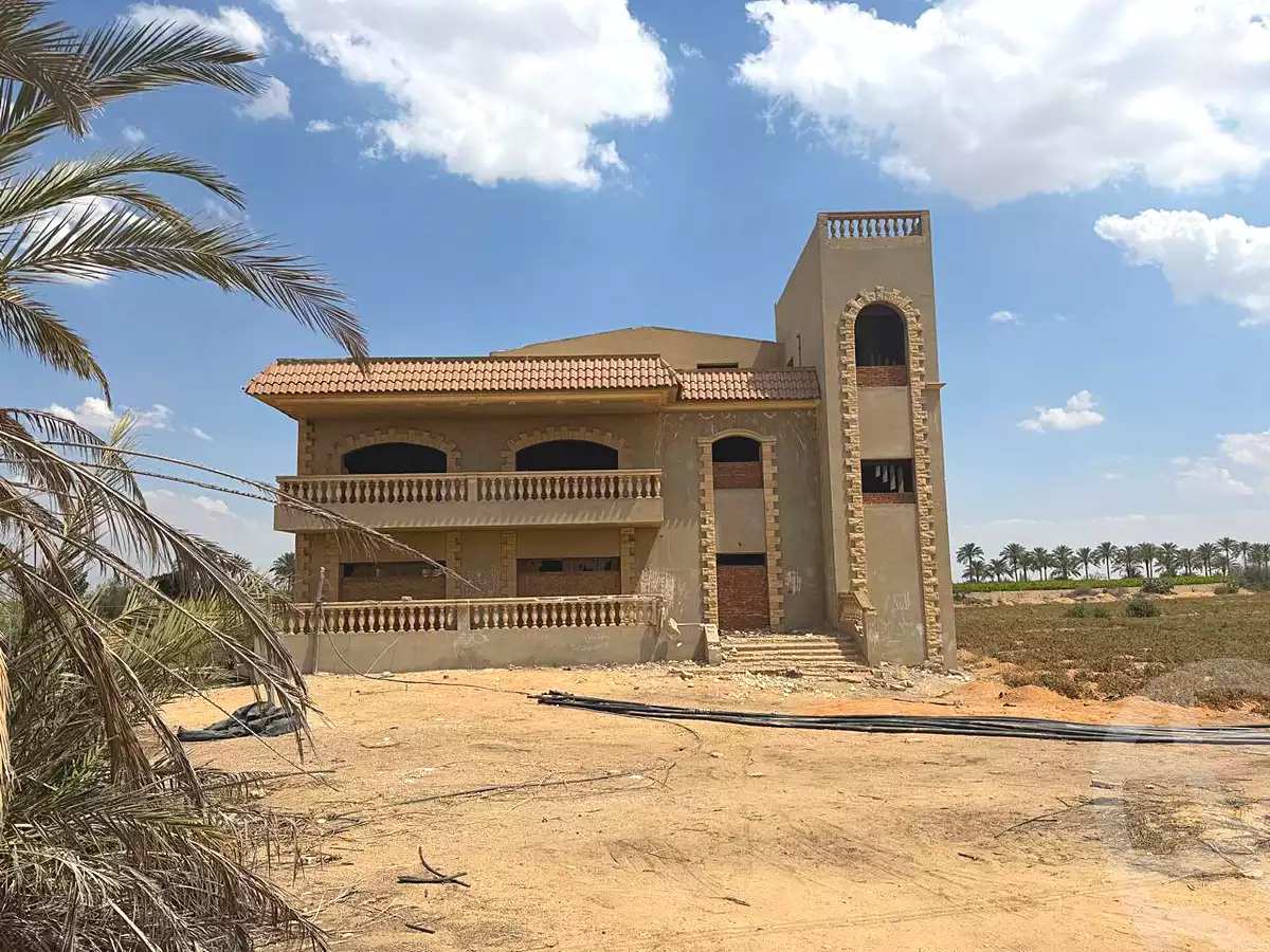 https://aqarmap.com.eg/ar/listing/6997255-for-sale-cairo-el-sheikh-zayed-city-alex-cairo-desert-road