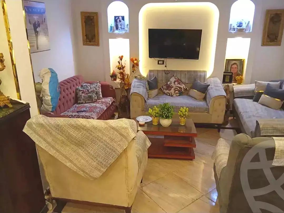 https://aqarmap.com.eg/ar/listing/6997418-for-sale-alexandria-moharram-bey