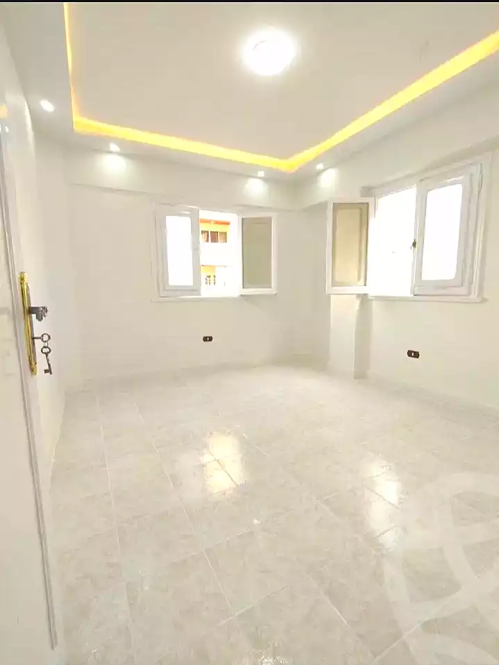 https://aqarmap.com.eg/ar/listing/6997729-for-sale-alexandria-al-agamy-shataa-el-nakheel