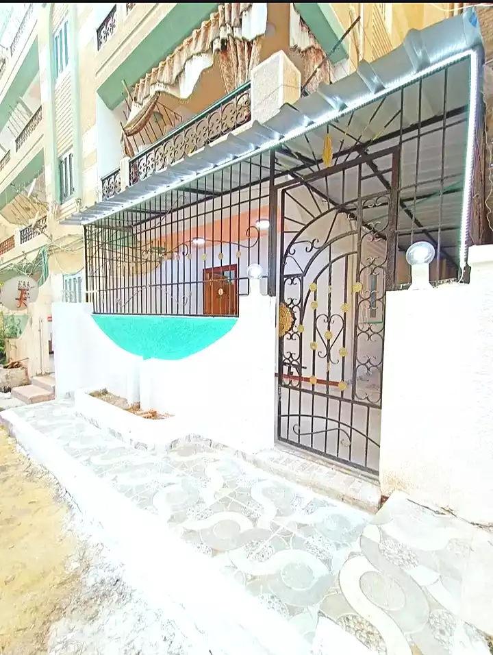 https://aqarmap.com.eg/ar/listing/6997765-for-sale-alexandria-al-agamy-shataa-el-nakheel