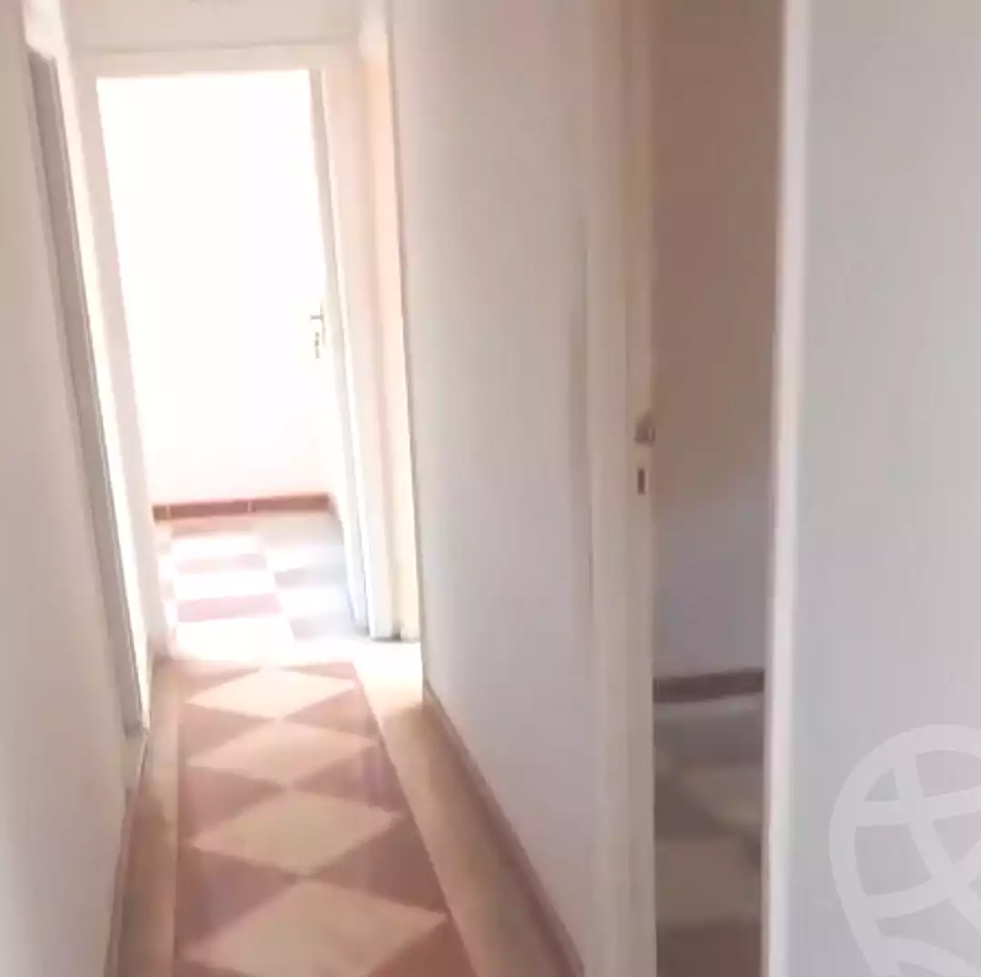 https://aqarmap.com.eg/ar/listing/6998221-for-sale-alexandria-sydy-bshr-sydy-bshr-bhry-gamal-abd-el-nasir-st