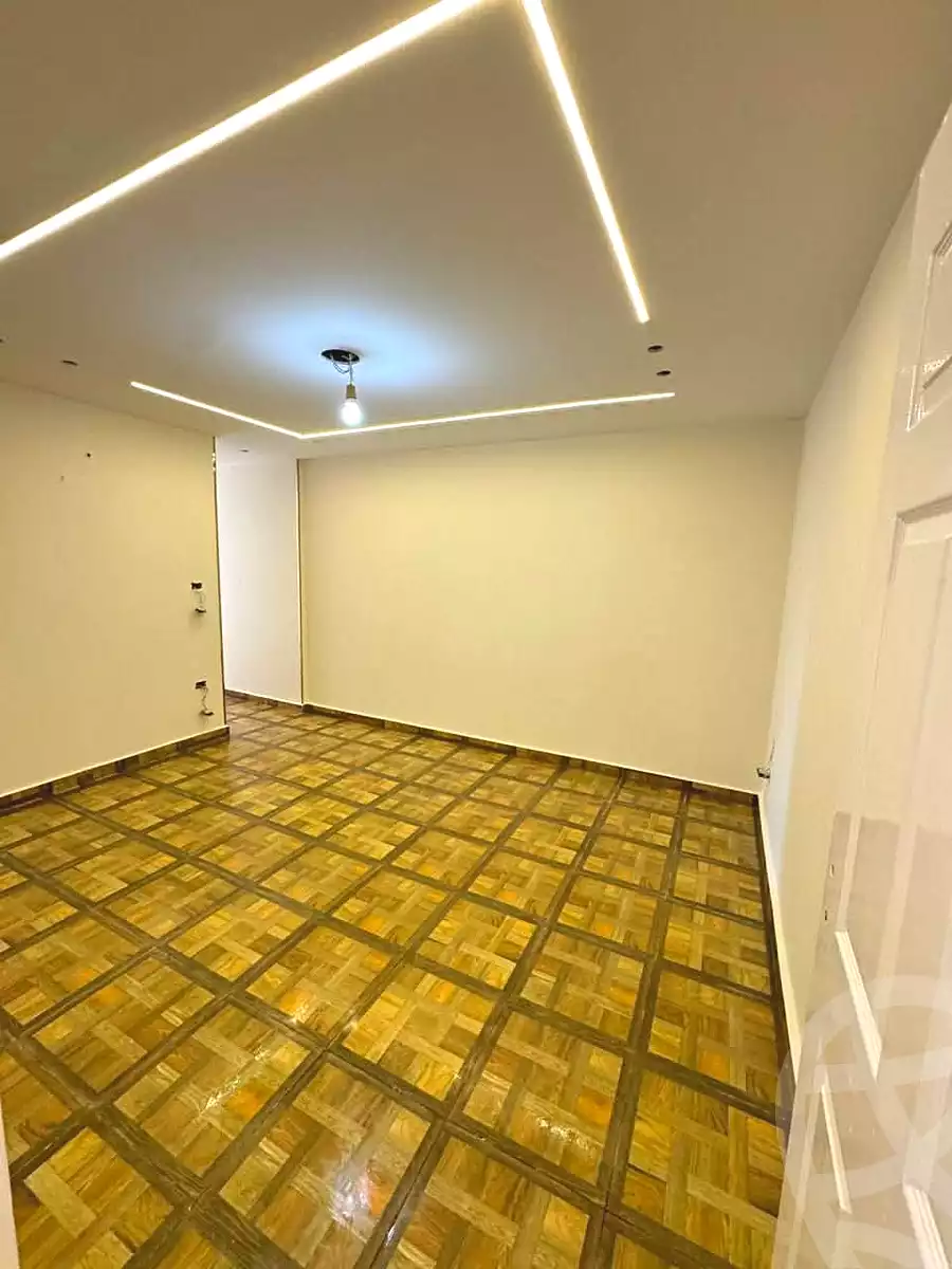 https://aqarmap.com.eg/ar/listing/6998350-for-sale-alexandria-sydy-bshr-sydy-bshr-bhry-khalil-hamada-st